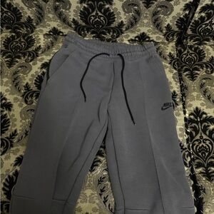 Nike Men Charcoal Joggers